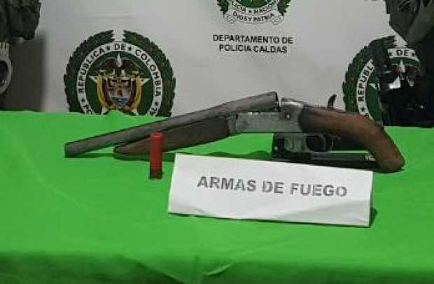 El arma que le hallaron al menor de edad en Arauca.