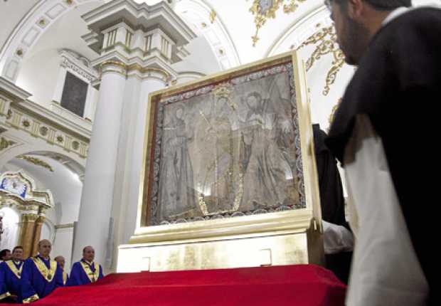 En Bogotá, el lienzo será custodiado por los frailes dominicos y el próximo jueves será visitado por el obispo de Roma, quien ha