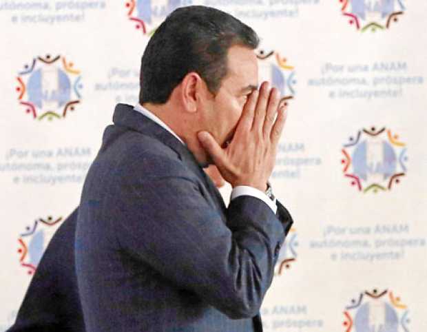 Al presidente de Guatemala, Jimmy Morales, lo acusan de financiación electoral ilícita. 