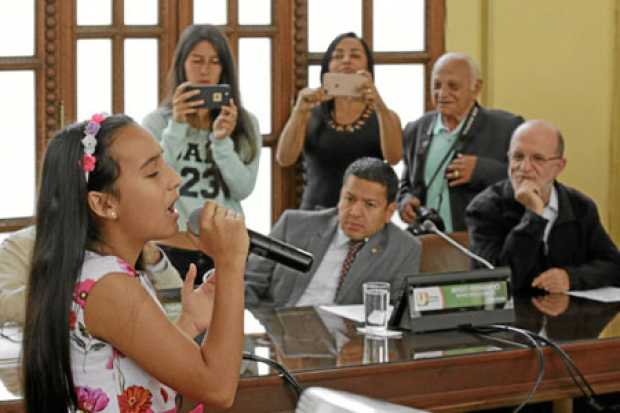 Cantó en la Asamblea