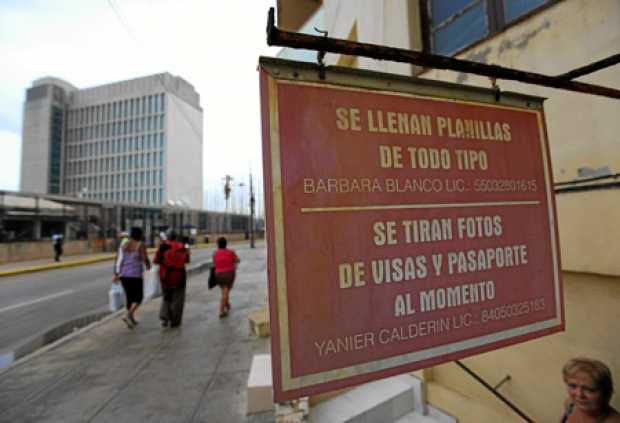 Vista de la embajada de los Estados Unidos en La Habana (Cuba). 