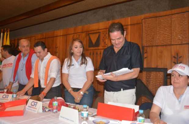 En Caldas han recogido 10 mil firmas para la inscripción de Vargas Lleras como candidato presidencial 