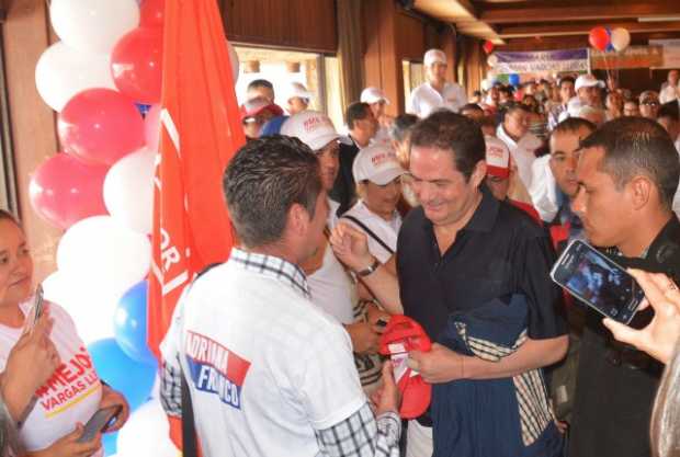 100 mil firmas, la meta de Vargas Lleras en Caldas