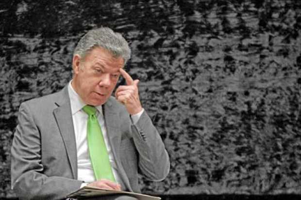 En la cúspide de su mandato el presidente, Juan Manuel Santos, ve como su mayor logro empieza a fracturarse.