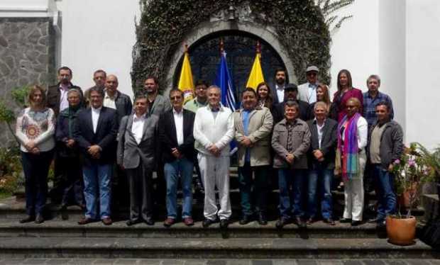 Eln y Colombia anuncian pausa hasta que se defina nuevo anfitrión del diálogo