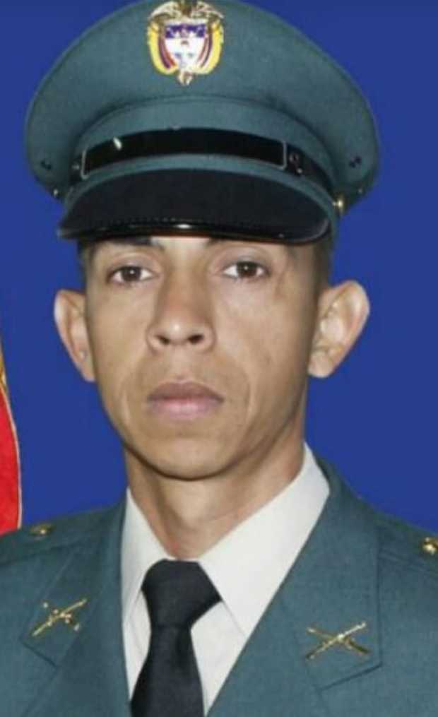 Sargento viceprimero Henry Otálvaro. Sargento viceprimero Henry Otálvaro.