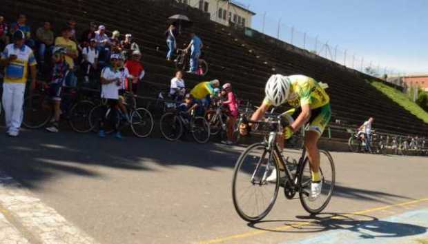 El ciclismo hizo sus pruebas en las pistas de la U. de Caldas y del Bosque Popular.