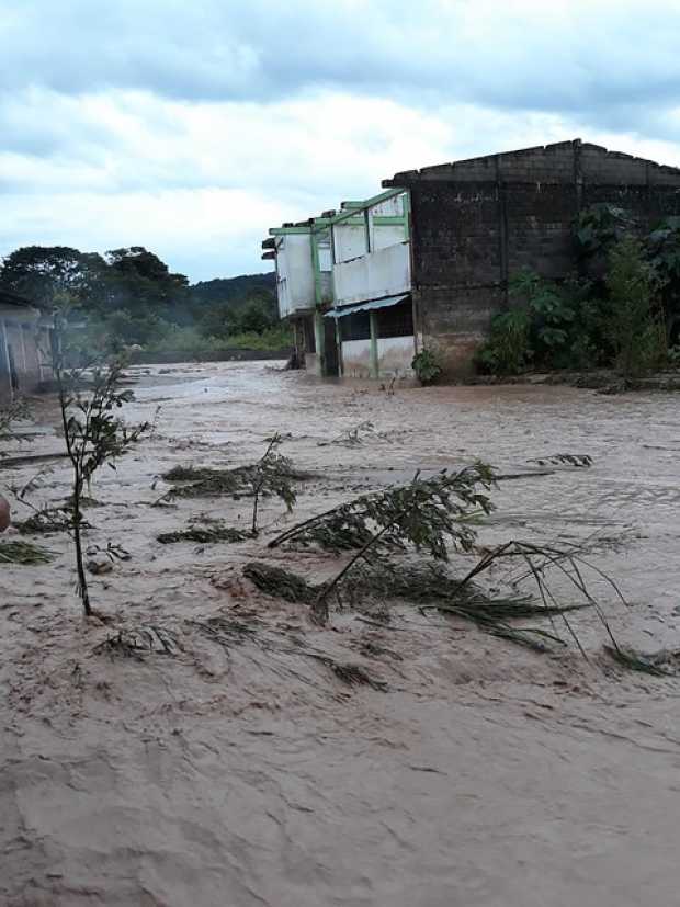 Emergencia por desbordamiento de ríos en Mocoa.