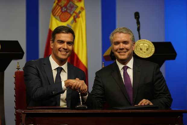 Pedro Sánchez e Iván Duque