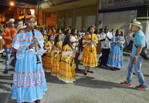 Cerca de 600 niños se hicieron presentes en el Festival de Bandas.