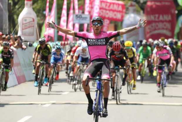 Juan Sebastián Molano, ganador de la primera etapa de la Vuelta a Colombia. 