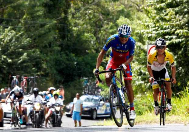 El duelo de ayer, entre Efrén Santos y Diego Cano, el primero mexicano y el segundo colombiano, en la Vuelta a Costa Rica.
