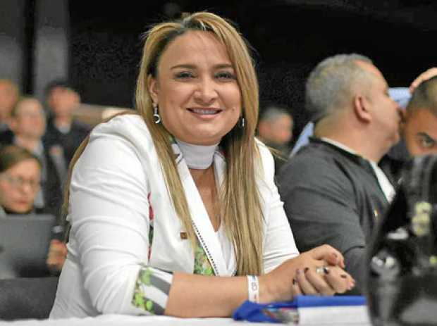 Sandra Paola Hurtado, exgobernadoradel Quindío y aspirante a la Cámara de Representantes por el Partido Cambio Radical, fue inha