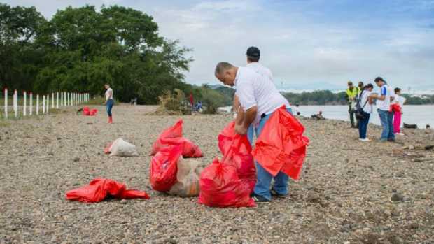 Jornada de limpieza en La Dorada para proteger el río Magdalena