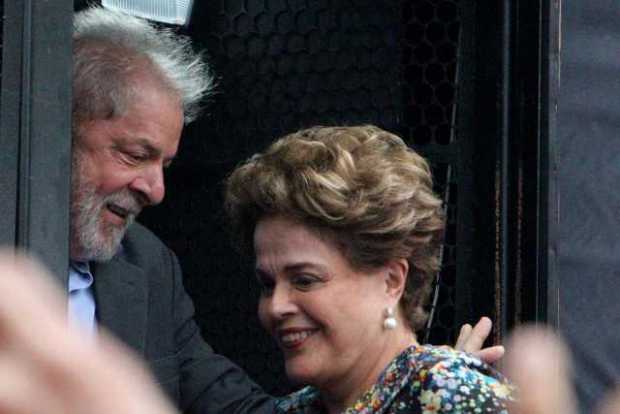 Los expresidentes brasileños Luiz Inácio Lula da Silva y Dilma Rousseff.