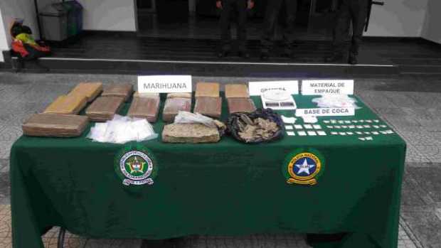 El capturado debe responder por fabricación, tráfico y distribución de estupefacientes. El capturado debe responder por fabricación, tráfico y distribución de estupefacientes.