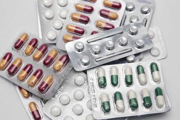 Menor precio de 225 medicamentos, alivio al sistema y a los pacientes
