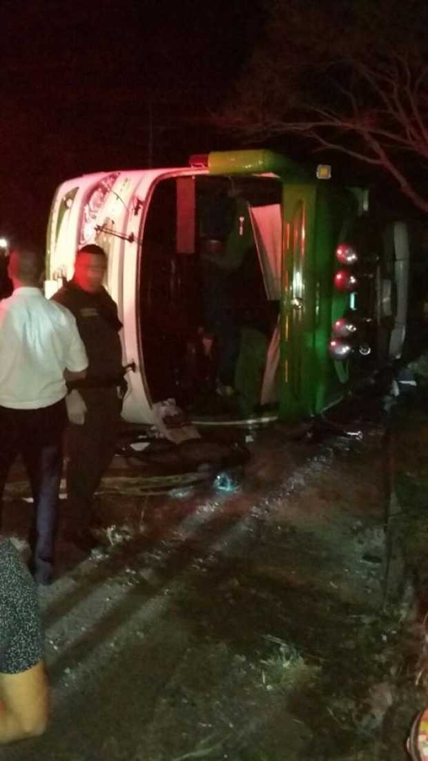 Accidente de tránsito en Armero deja 17 personas heridas Accidente de tránsito en Armero deja 17 personas heridas