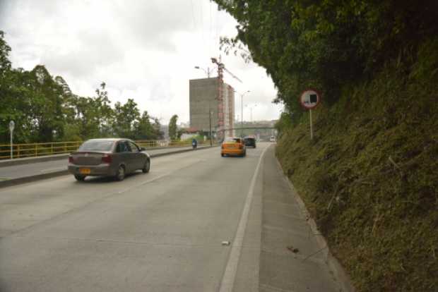 Cerca del puente peatonal de Cámbulos ocurrió el accidente.