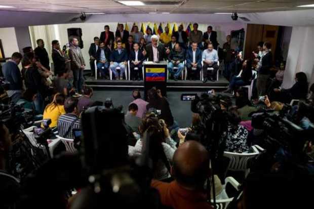 Oposición venezolana descarta participar en elecciones 