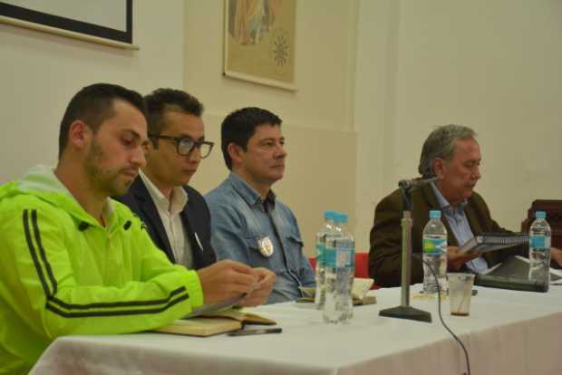 Brayan David Salazar, Darío Arenas, Arnoldo Zapata y Óscar Tulio Lizcano, los candidatos invitados al panel del pasado jueves en