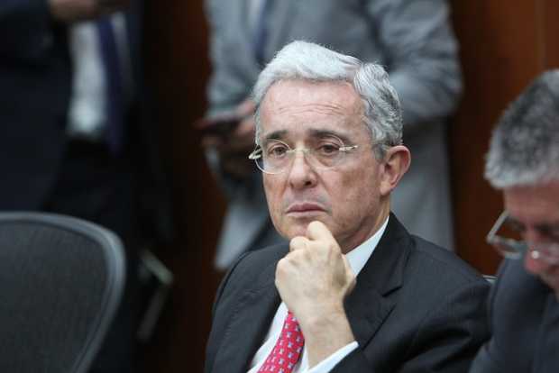 Álvaro Uribe Vélez, expresidente y senador. 