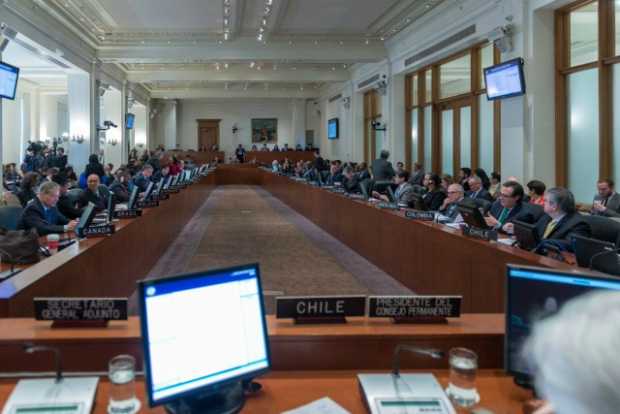 Consejo Permanente de la #OEA, por 19 votos a favor;  6 en contra; 7 abstenciones y 2 ausencias, aprueba orden del día a conside