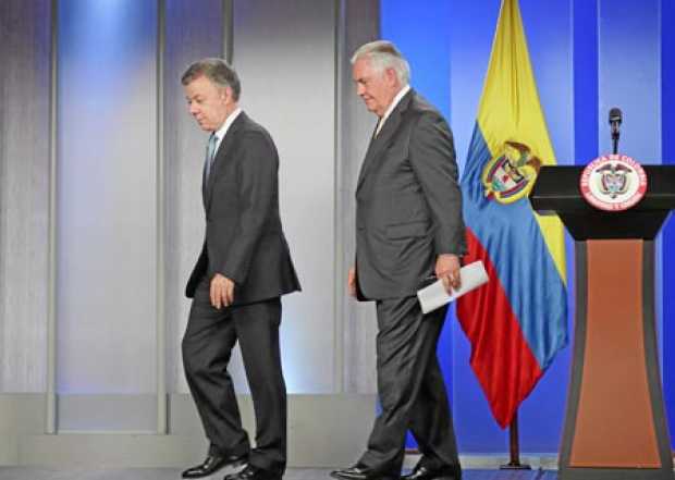 Rex Tillerson, secretario de Defensa de EE.UU. mostró su satisfacción por los avances del Gobierno de Juan Manuel Santos en la l