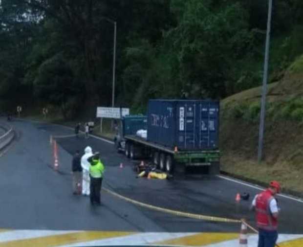 El accidente ocurrió en la recta del peaje Las Pavas.