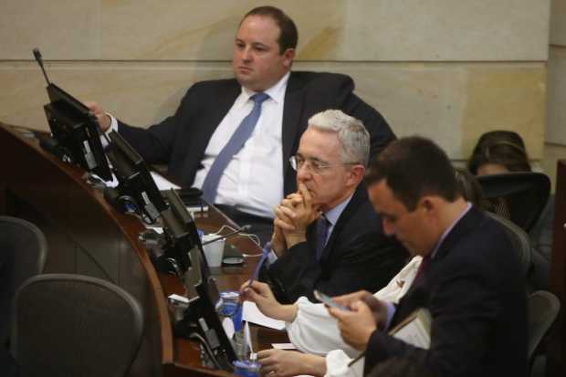 Álvaro Uribe renunció al Senado por llamado a indagatoria de la Corte Suprema