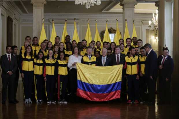 Entregan pabellón nacional a delegación colombiana en los Juegos Centroamericanos y del Caribe
