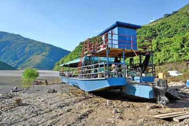 Foto | Cortesía EPM | LA PATRIA A partir de hoy EPM pone al servicio de la comunidad el ferri La Tranquilidad para quienes se desplazan desde y hacia el municipio de Ituango. Foto | Cortesía EPM | LA PATRIA A partir de hoy EPM pone al servicio de la comunidad el ferri La Tranquilidad para quienes se d