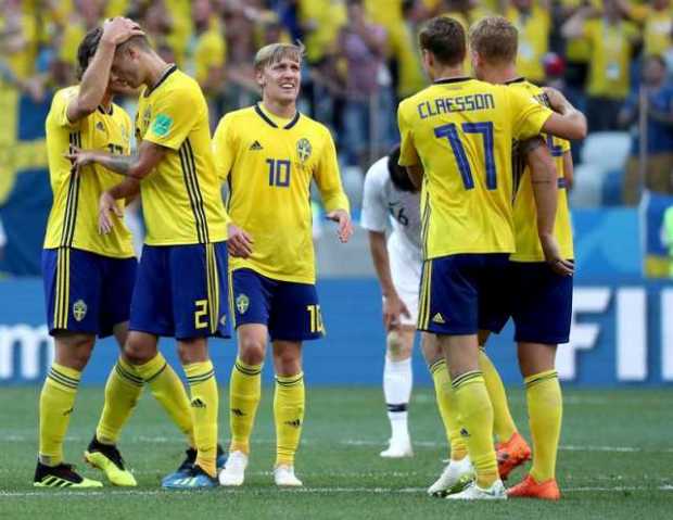 Suecia ganó a Corea del Sur gracias a un penalti señalado por el VAR