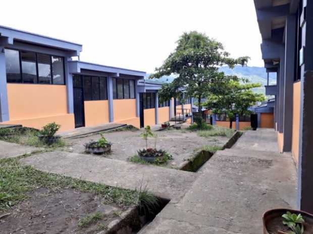 Las obras incluyeron 24 aulas.