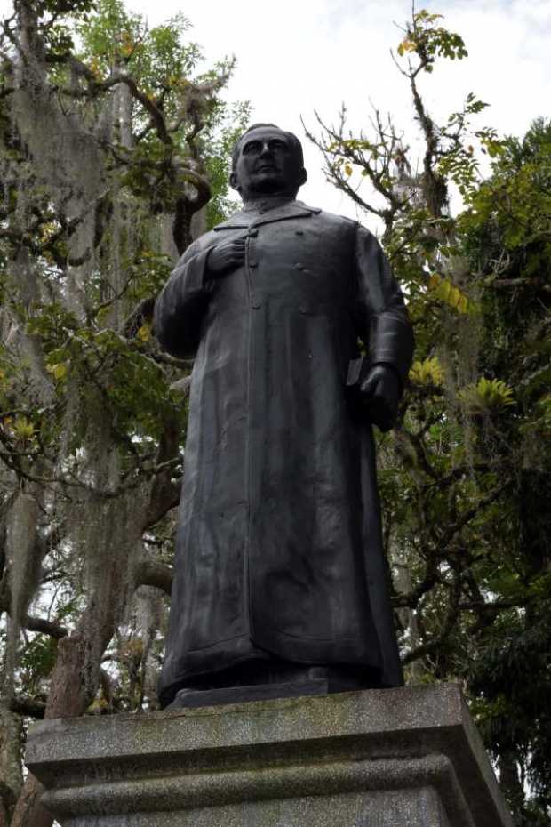 Presbítero, José Joaquín Barco.