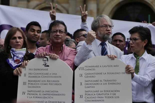 Acuerdo político de 13 puntos entre Gustavo Petro, Antanas Mockus y Claudia López en Bogotá. El segundo habla de la Constituyent