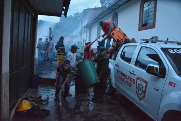 Los bomberos de Herveo (Tolima) llegaron una hora después de que se inició la conflagración. 