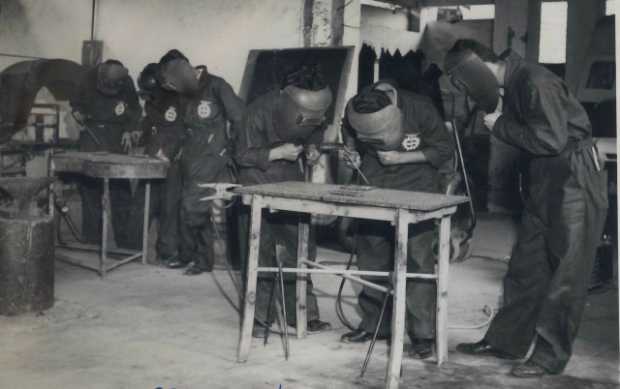 El Sena en sus comienzos. El Sena en sus comienzos.