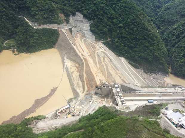 Evacúan trabajadores de Hidroituango por nuevo derrumbe