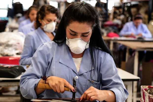 Participación laboral de la mujer aumentó 10% en el país