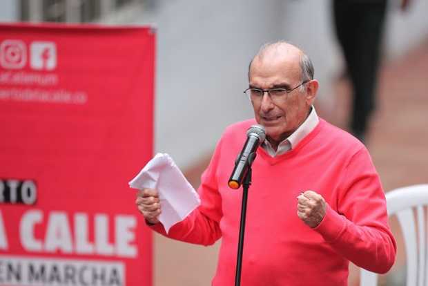 No participaré en coaliciones con viejos enemigos de proceso de paz: Humberto de la Calle