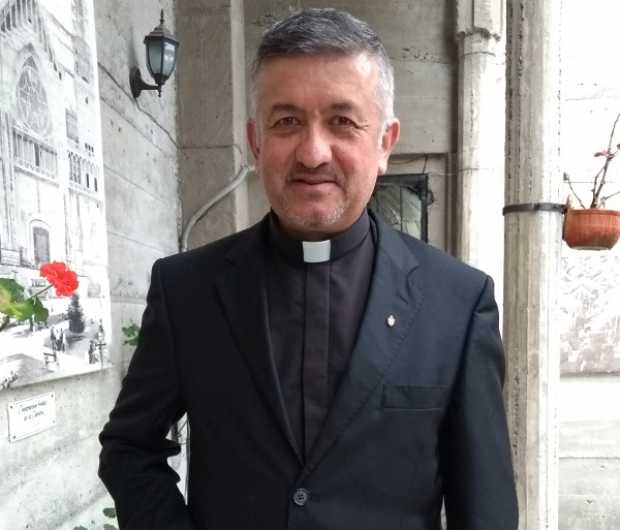 El sacerdote Jairo Carmona tiene 679 suscriptores en su canal de Youtube. El sacerdote Jairo Carmona tiene 679 suscriptores en su canal de Youtube.