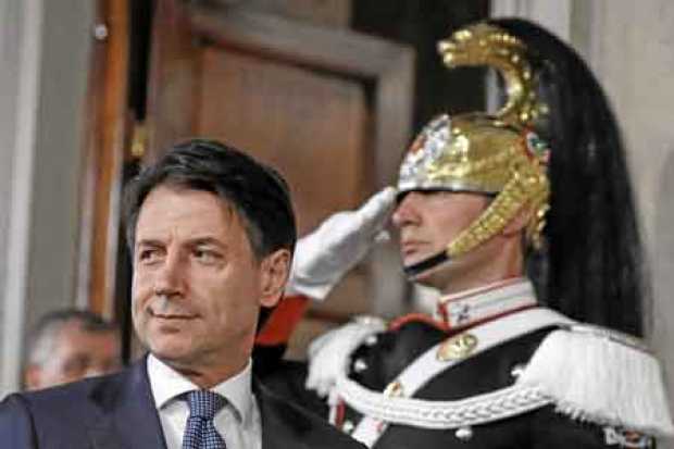 El jurista Giuseppe Conte aceptó formar Gobierno en Italia apoyado por el M5S y la Liga Norte. 