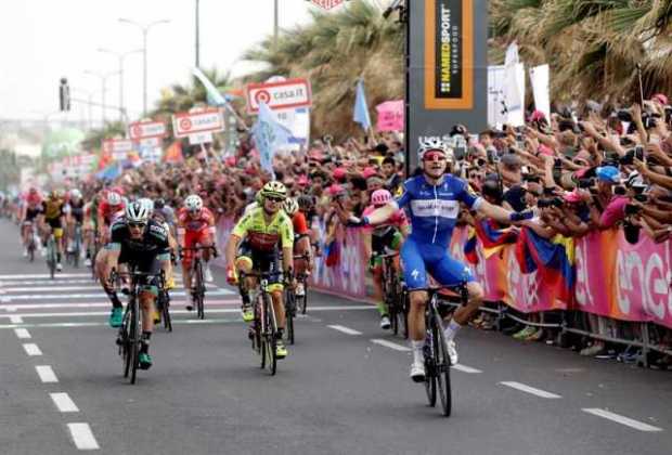 El italiano Viviani se impuso en el primer esprint del Giro de Italia 