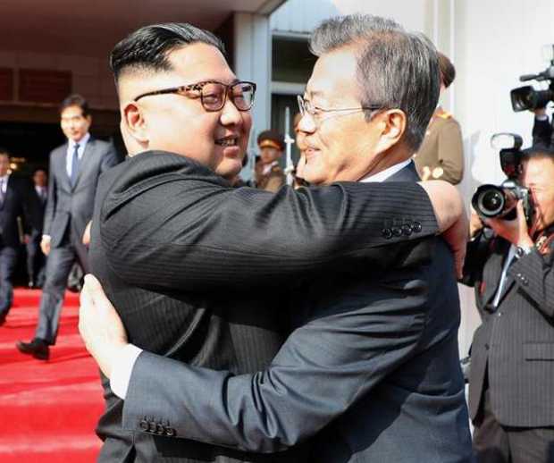  Kim Jong-un y Moon Jae-in