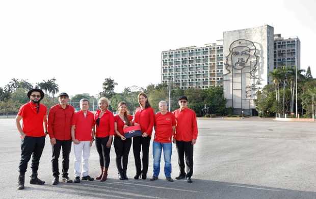 Llegada de la delegación del Eln a Cuba.