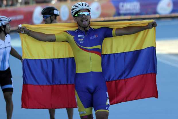 Pedro Causil, oro en patinaje 1.000 metros.