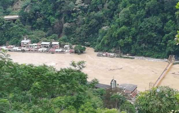 Puerto Valdivia (Antioquia) está en emergencia por creciente del río Cauca