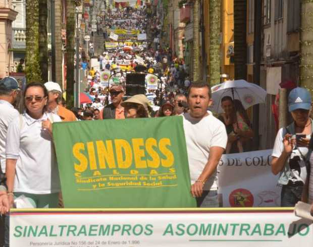 Marcha día del trabajo en Manizales