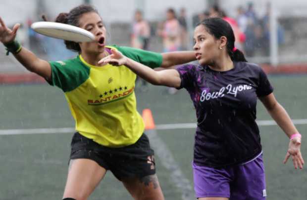 Volaron por el disco en el Torneo de Ultimate Ciudad Manizales